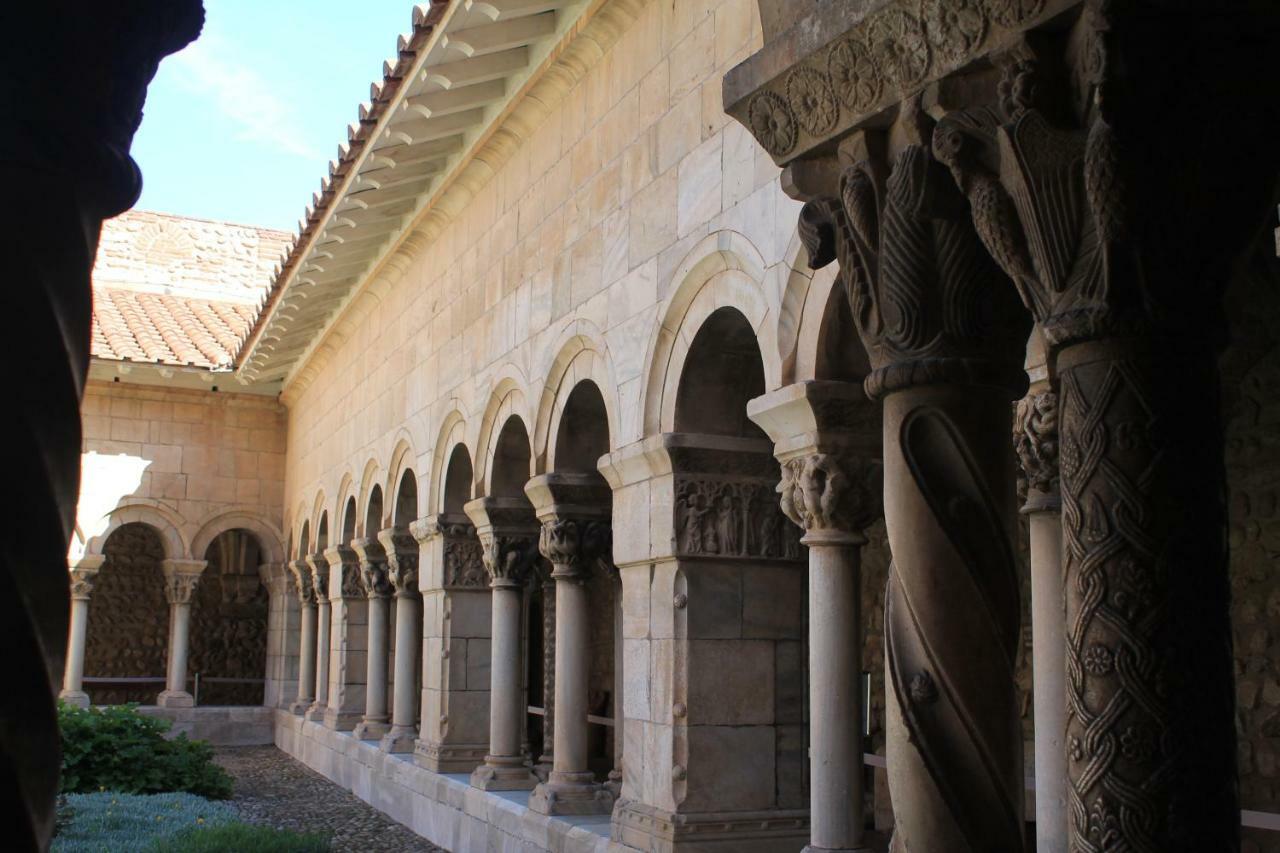 Maison Au Pied De La Cathedrale Elne Eksteriør billede